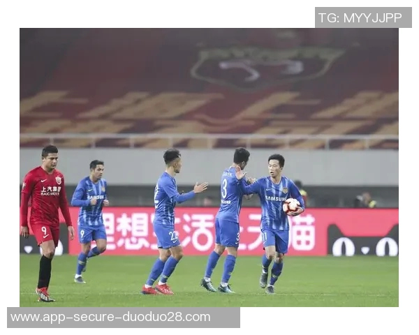 苏宁与上港激战现场回顾球迷热情高涨精彩瞬间不容错过